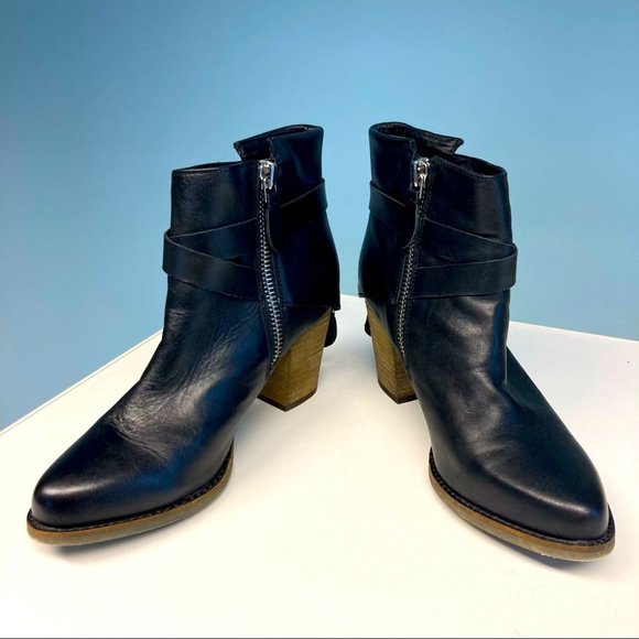 THE WISHBONE COLLECTION Sz 9 Lilla Stacked 3” Heel Zipper Western Style Booties - Picture 1 of 10